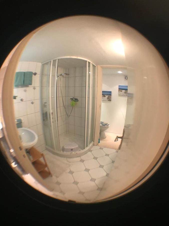 Nias Guesthouse Reinbek Eksteriør bilde